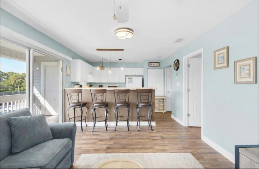 Cozy Condo In The Middle Of デスティン エクステリア 写真