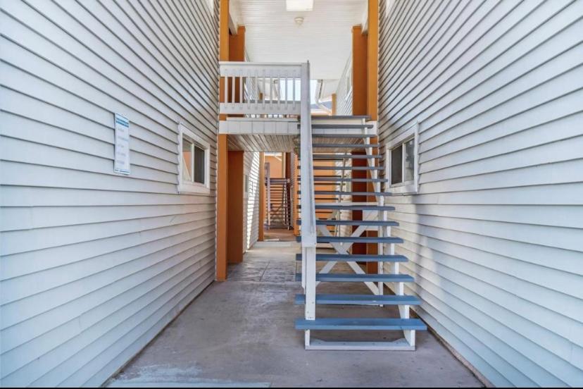 Cozy Condo In The Middle Of デスティン エクステリア 写真